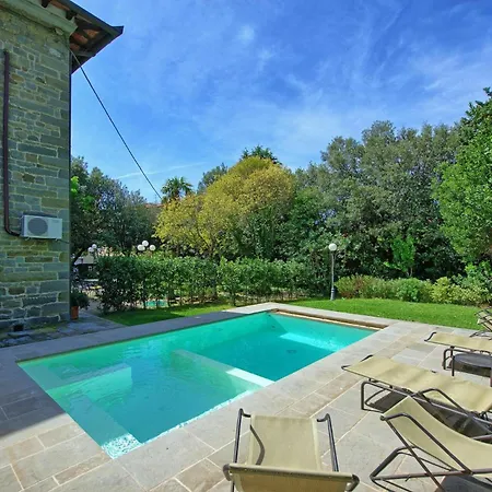 Primula Villa Cortona