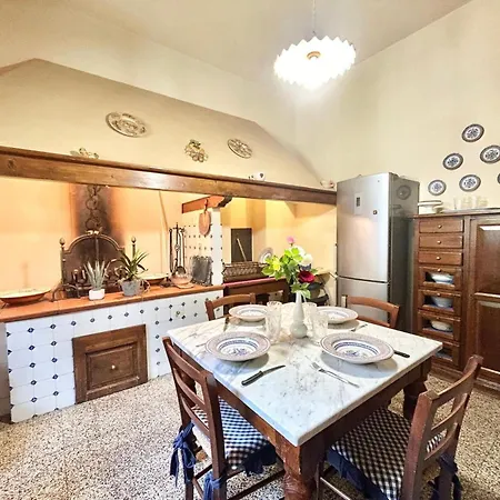 Primula Villa Cortona