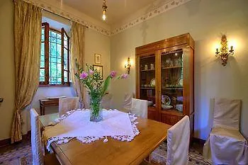 Primula Villa Cortona